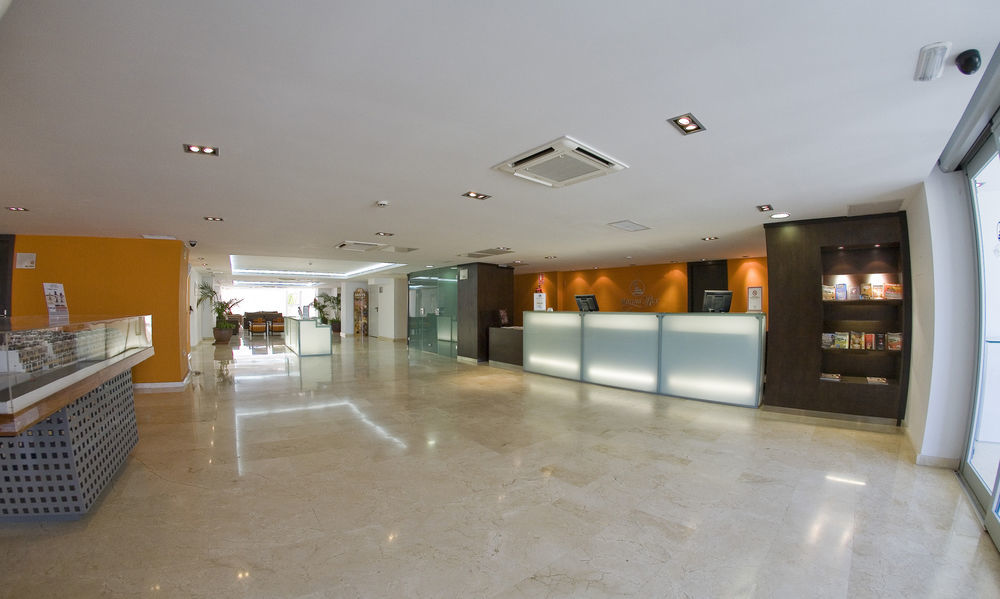 Apartahotel Marina Rey II Вера Экстерьер фото